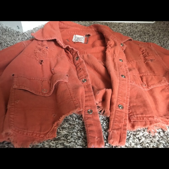 LF Jackets & Blazers - Cropped distressed LF jacket